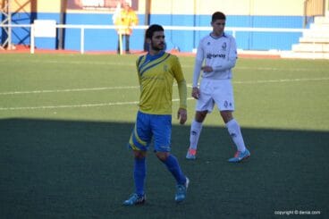 Mico autor del gol de l'Dénia a Tavernes