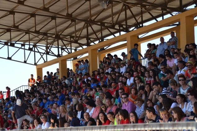 Mucho público en las gradas