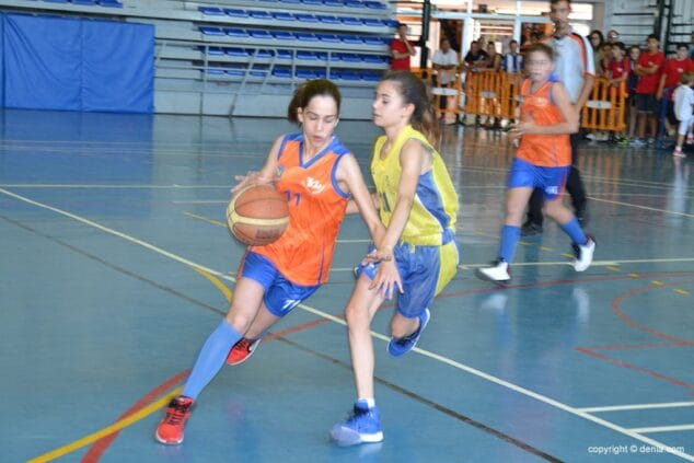 Partido Dénia Teulada Moraira básket femenino