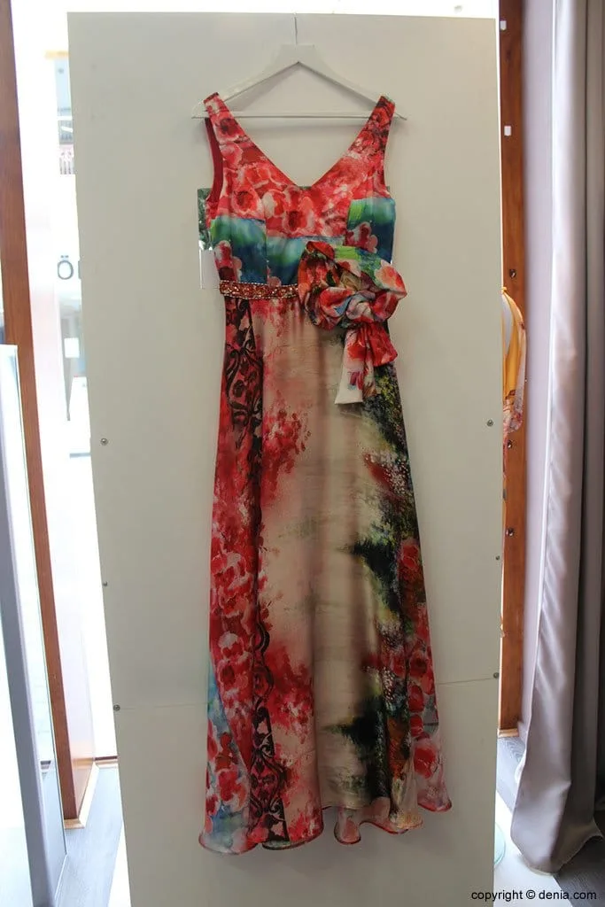Las mejores propuestas de ropa y complementos para tus celebraciones esta primavera 4 vestido-carla-ruiz
