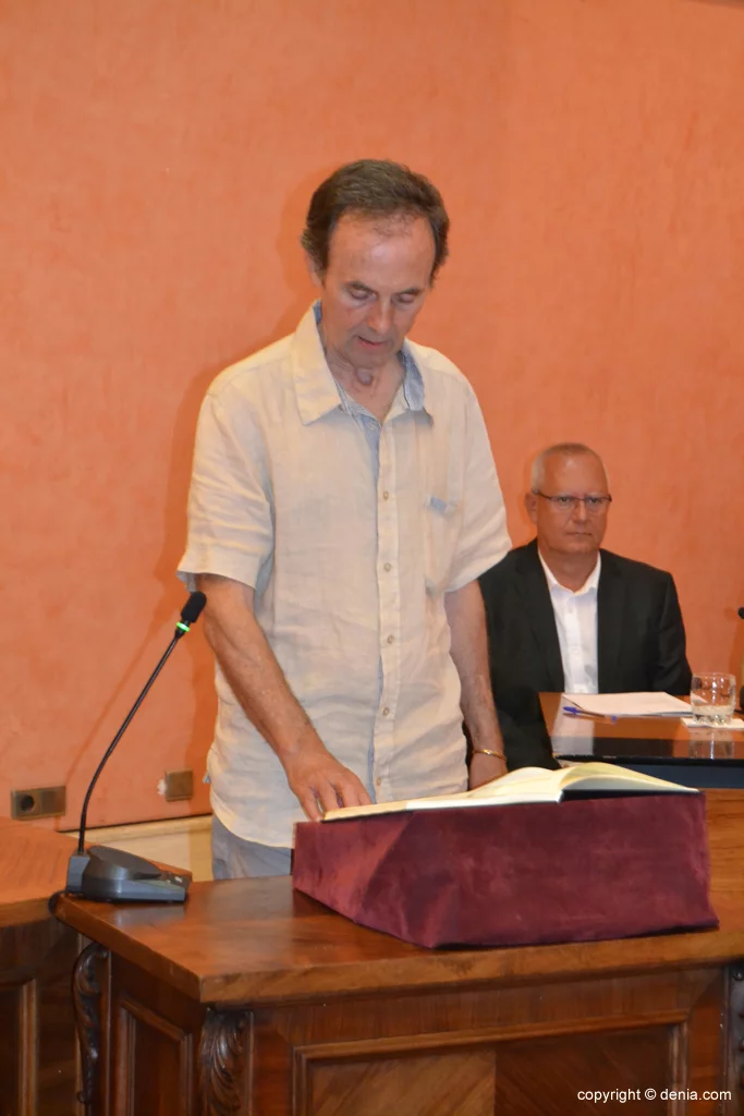 Juramento de los nuevos concejales de Dénia – Antonio Losada