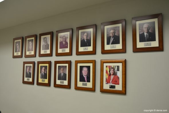 42 Fotos de antiguos alcaldes de Dénia