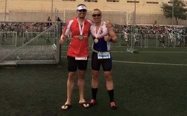 Carlos Balaguer y David Ribes en el Triatlón de Al Mudayna