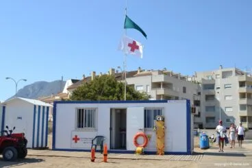 Cruz Roja en la playa de la Punta del Raset