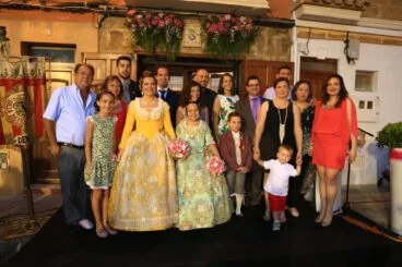 Los cargos de Baix la Mar con sus familias