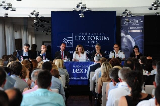 Lex Fórum convirtió a Dénia en la capital del debate jurídico en España 3 Mesa redonda Lex Forum