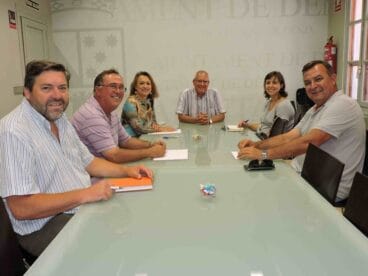 Primera reunión entre Grimalt y el CEDMA