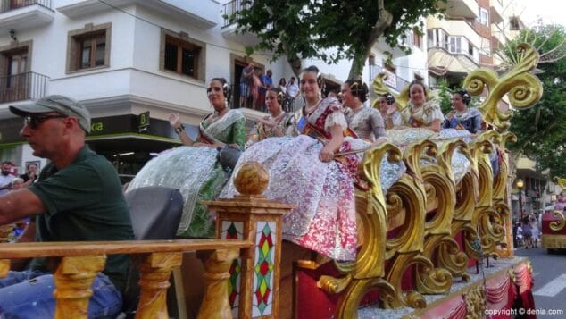 01 Carrozas Dénia 2015 Juntas Locales Invitadas