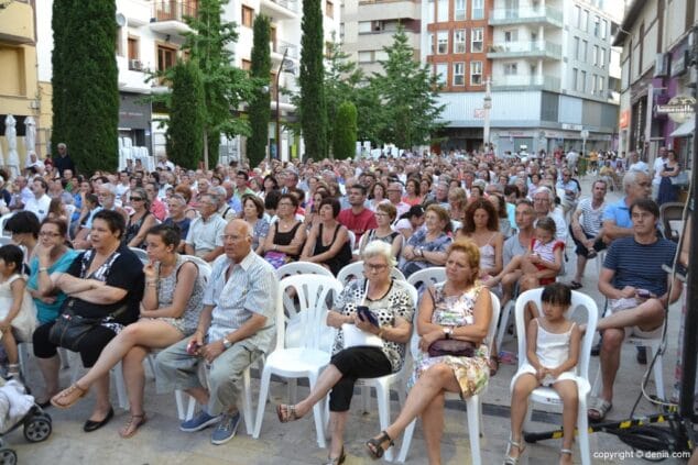 03 XXI Aplec de Danses de Dénia Público