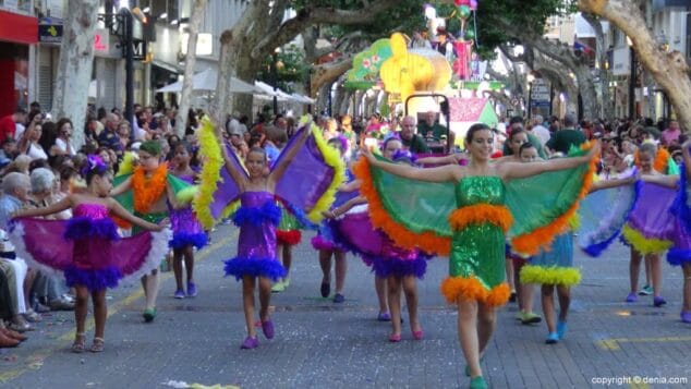 102 Carrozas Dénia 2015 Comparsa infantil Falla Saladar
