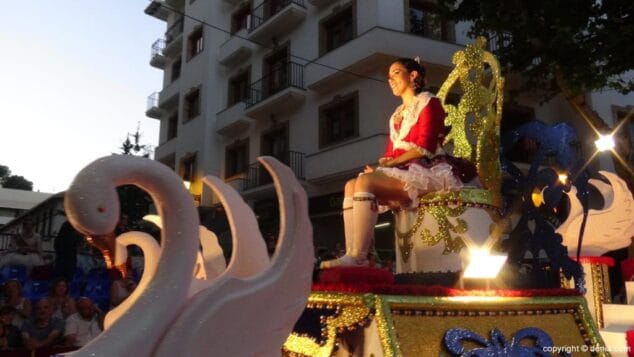 109 Carrozas Dénia 2015 Carroza Falla Saladar