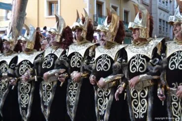 Desfile de gala Dénia 2014 – Filà Mozárabes
