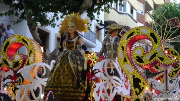 37 Carrozas Dénia 2015 Carroza falla Oeste