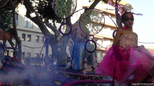 44 Carrozas Dénia 2015 Carroza Falla Campaments