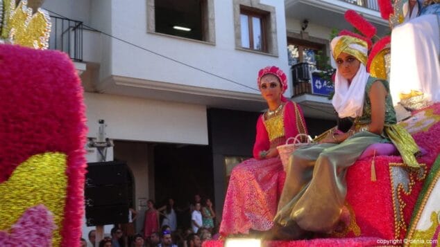 51 Carrozas Dénia 2015 Carroza Darrere del Castell