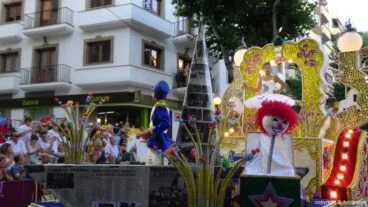 Carrozas Dénia 2015 – Carroza infantil París Pedrera