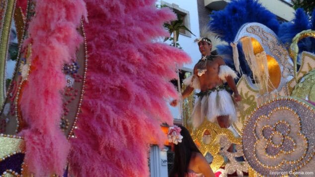 75 Carrozas Dénia 2015 Carroza París Pedrera