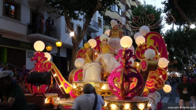 81 Carrozas Dénia 2015 Carroza Port Rotes