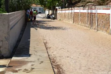 Acceso a la playa de les Albaranes de Dénia