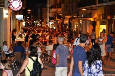 Ambiente en la Noche Abierta de Dénia