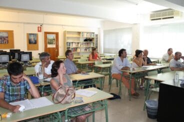 Asistentes a uno de los cursos de la UNED
