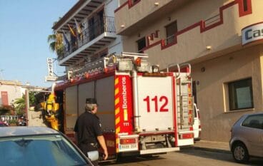 Bomberos en la Avenida del Cid