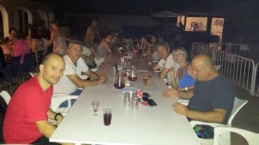 Cena en la falla Campaments