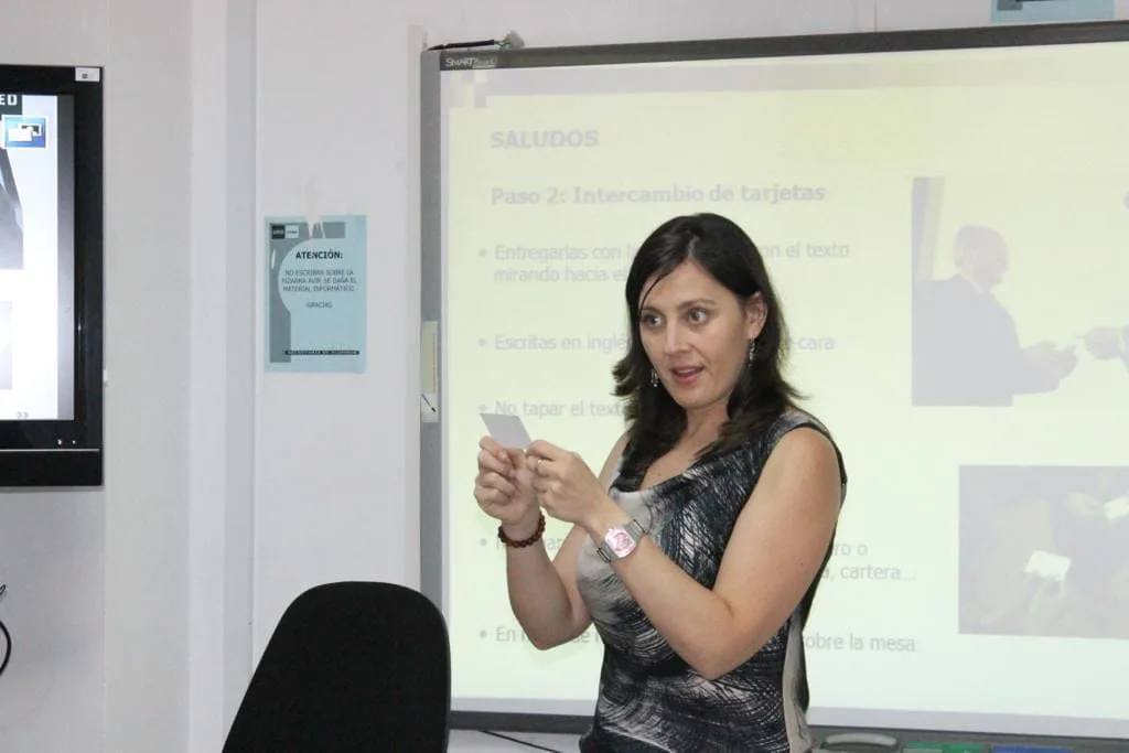 La vida digital y la China contemporánea completan los Cursos de Verano de la UNED 2 Elisa Gevari fue la ponente en el curso sobre China