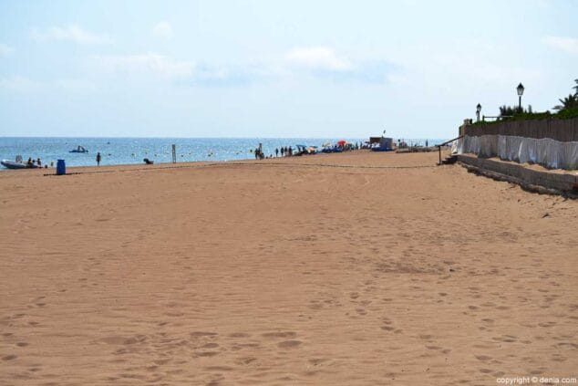 Extnsión playa Les Bovetes