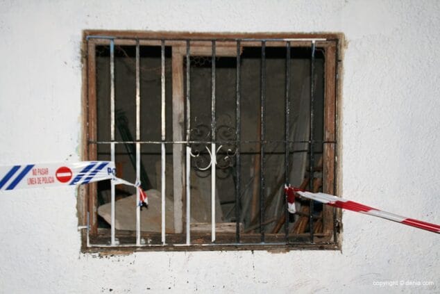 Incendio en una casa en la calle Desemparats