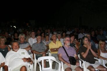 Más de cien personas vieron este concierto 2