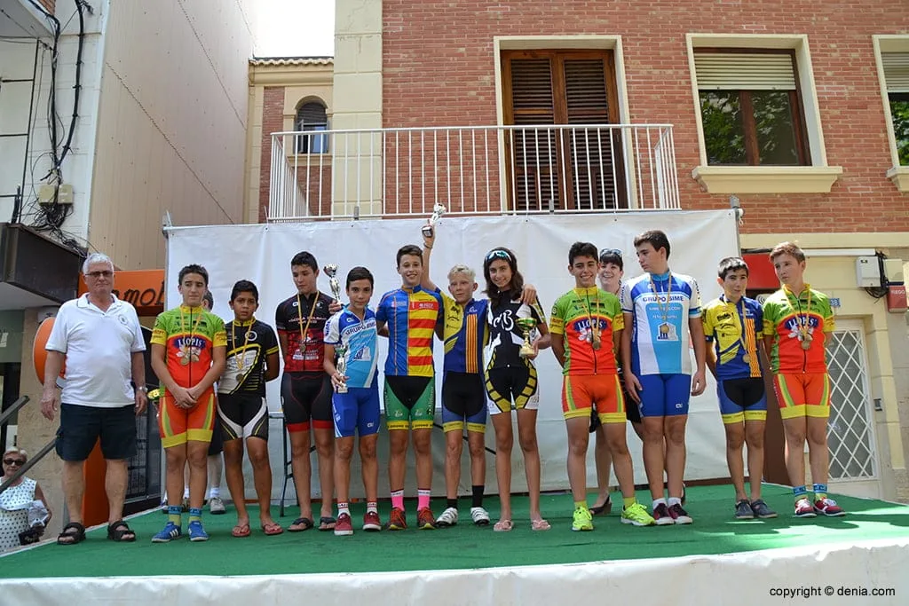 Podium Infantil 1 año