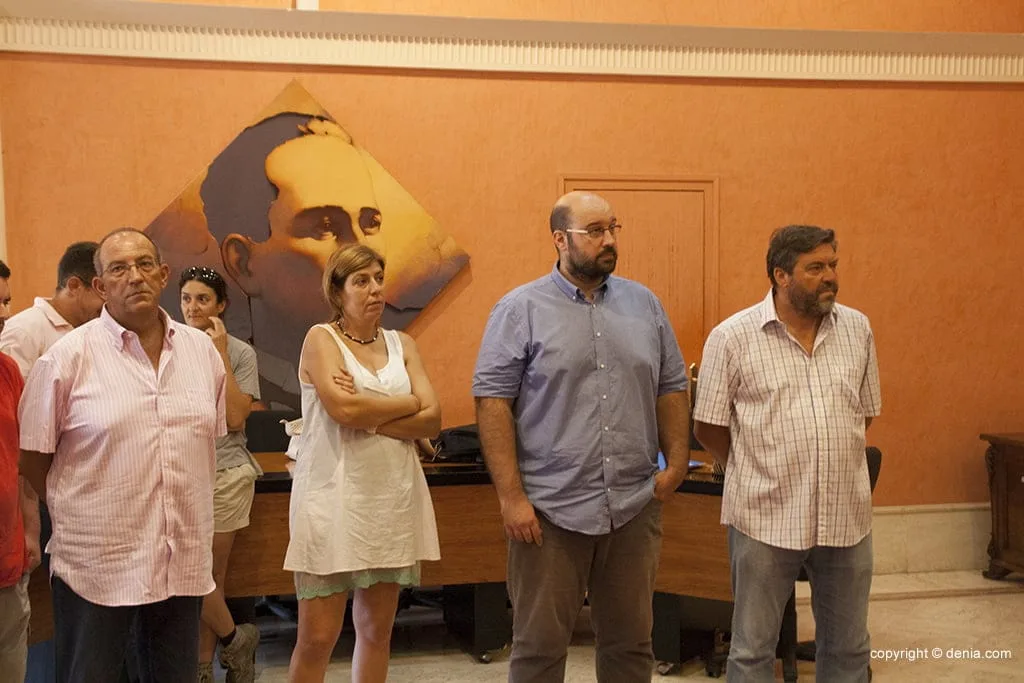 Representantes del ayto en la entrega de diplomas