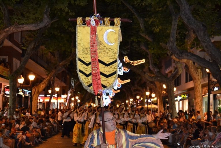 0100 Desfile de gala moros i cristians - Walies