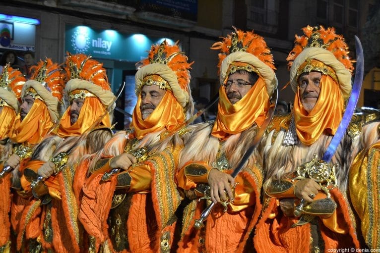 0110 Desfile de gala moros i cristians - Berebers Tuaregs
