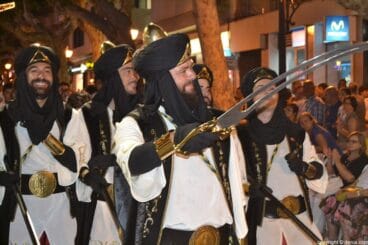 0136 Desfile de gala moros i cristians – Abencerrajes