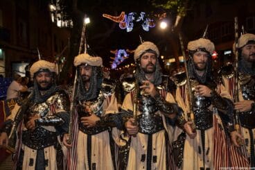 0147 Desfile de gala moros i cristians – Abencerrajes