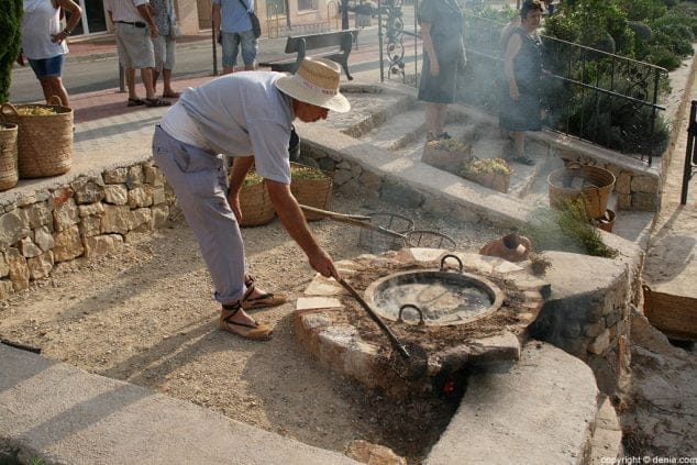 036 Escaldà de la pansa a Jesús Pobre