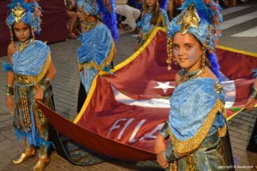 Desfile de gala Filà Alkamar – Estandarte Alkamar