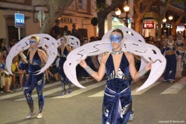Desfile de gala Filà Alkamar – Ballet de la media luna