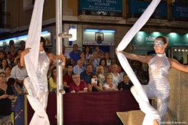 Desfile de gala Filà Alkamar – Ballet de la media luna