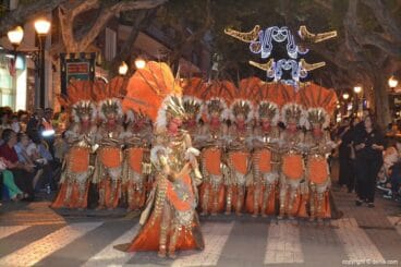 Desfile de gala Filà Alkamar – Escuadra Guerreras del atardecer