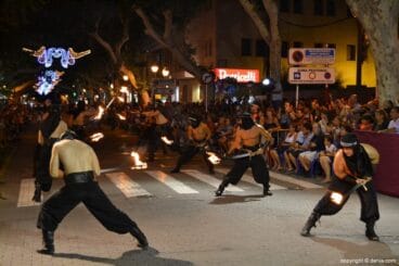 Desfile de gala Filà Alkamar – Guardianes de la capitana
