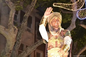 Desfile de gala Filà Alkamar – Vicente Buigues