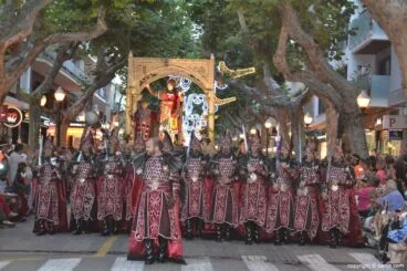 Desfile de Gala Guerrers Hospitalaris – Escolta del capitán