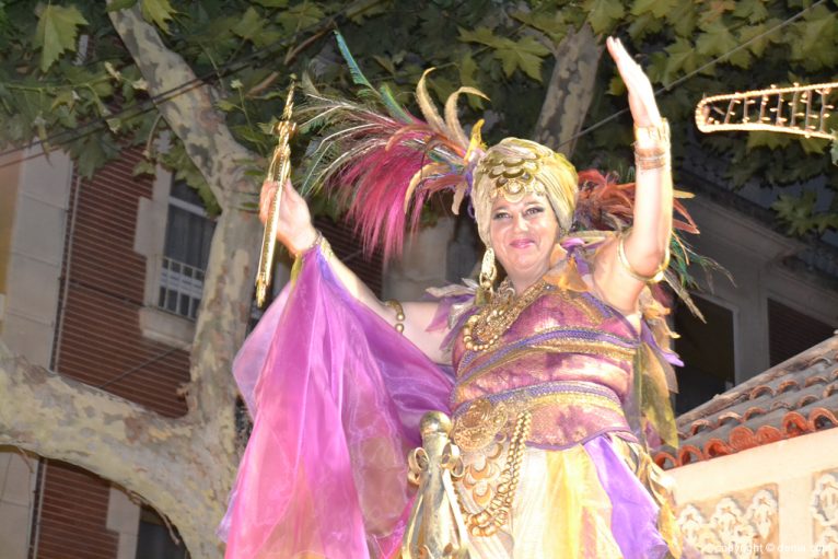Desfile de gala Filà Alkamar - Mabel Buigues