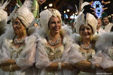 Desfile de gala Filà Alkamar – Escuadra blanca