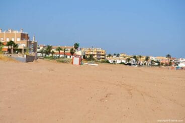 Arena en la Playa Els Molins de Dénia