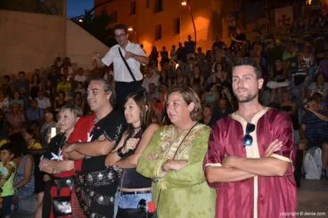 Capitanes y abanderados en el concierto de bandas