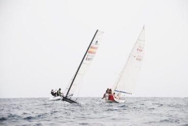 Dos barcos en la regata mixta Peret y Marieta